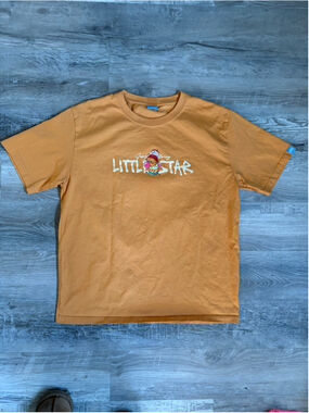 OIOY Orange Little Star Streetwear Graphic Tee T-Shirt – Men's Size L